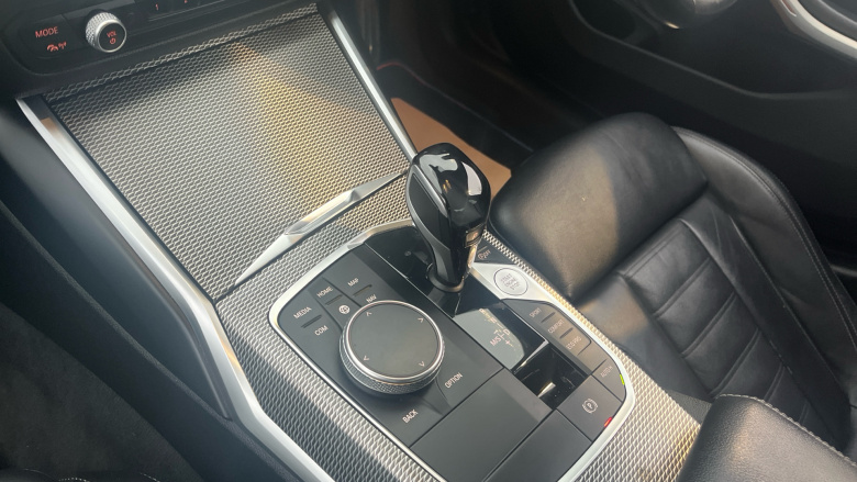 BMW 3 Series 330d xDrive M Sport 4dr Step Auto Diesel Saloon